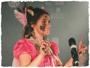Clementine with dirt on face